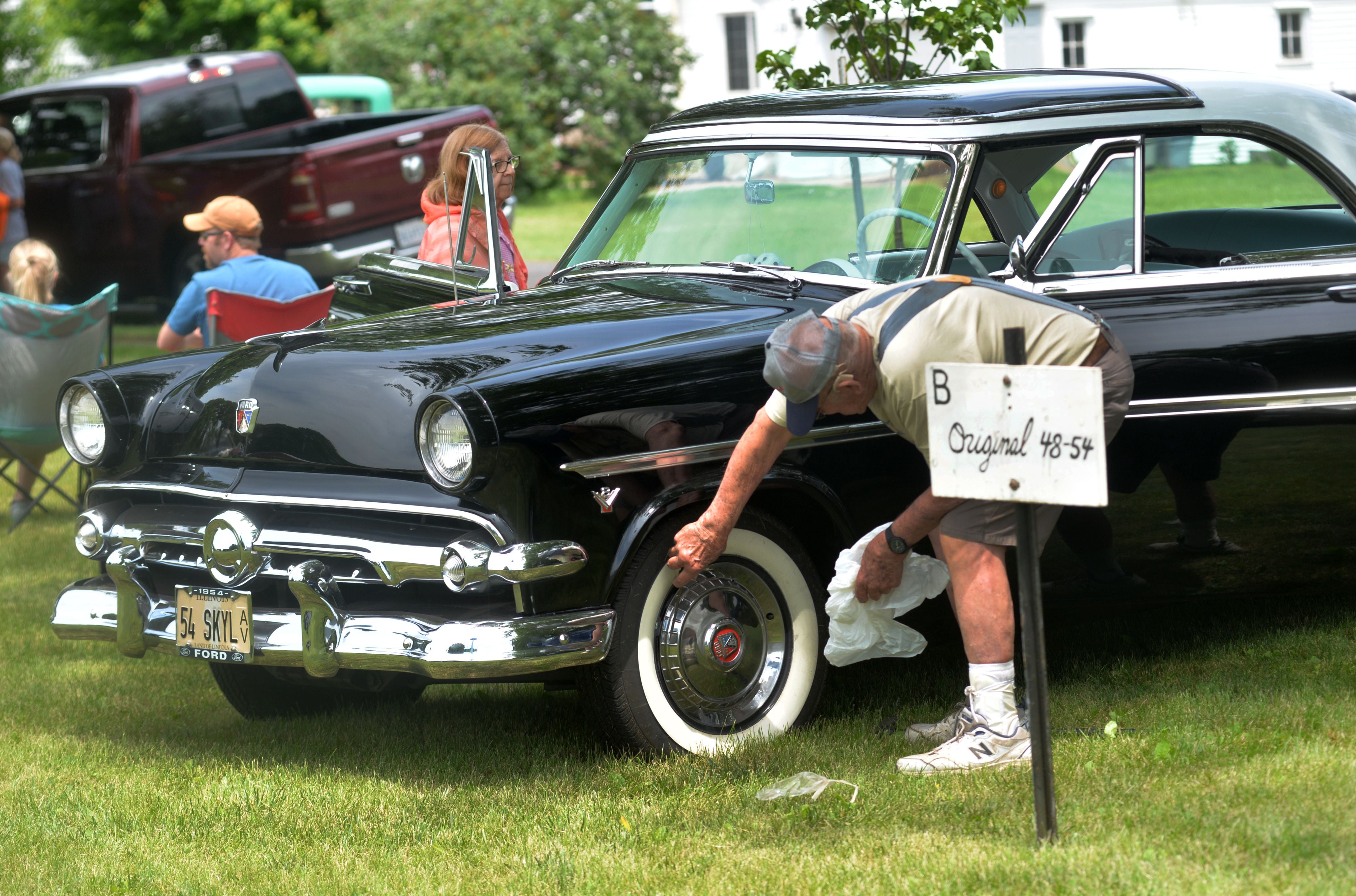 Mother Nature shines on Lyndon Car Show with record number of vehicles attending