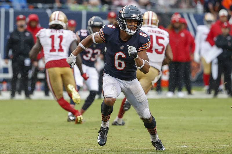 Chicago Bears cornerback Kyler Gordon runs on the field during the second half against the San Francisco 49ers, Sunday, Sept. 11, 2022, in Chicago.