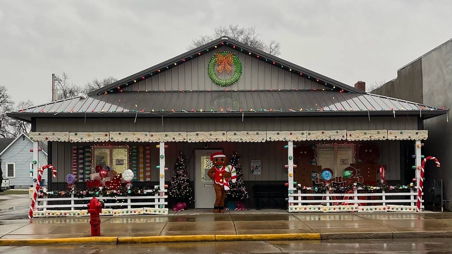 MP Automotive & Repair, won first place commercial entry in Oglesby's Christmas lights contest.