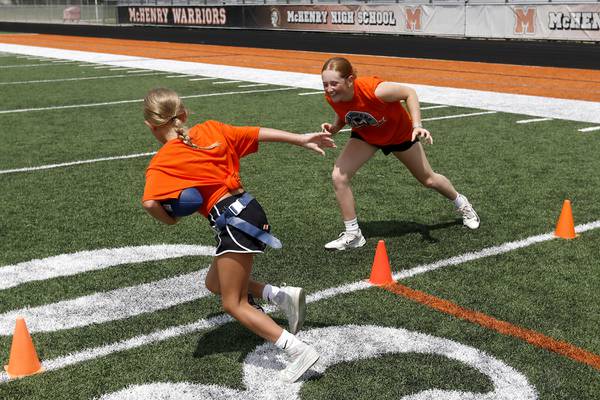 Girls flag football surges in Illinois as hundreds more take the field in year two