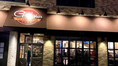 Mystery Diner in Crystal Lake: Georgio’s Chicago Pizzeria & Pub a tasty classic