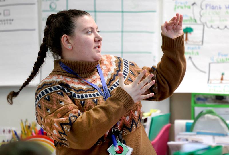 Kathryn Callahan, one of the teachers in the two-way dual language program in School District 428, talks Tuesday, March 11, 2025, at Cortland Elementary School, during an informational open house on the subject.
