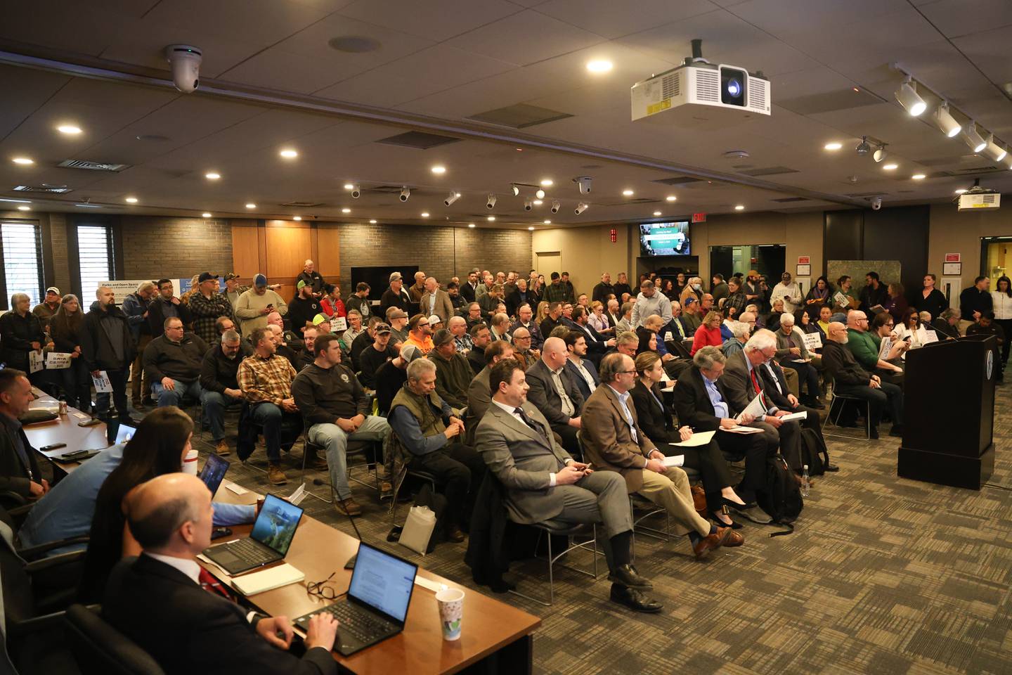 Residents pack the room for the voting on the Data Center at the City of Joliet Plan Commission meeting on Thursday, March 5, 2026 in Joliet.
