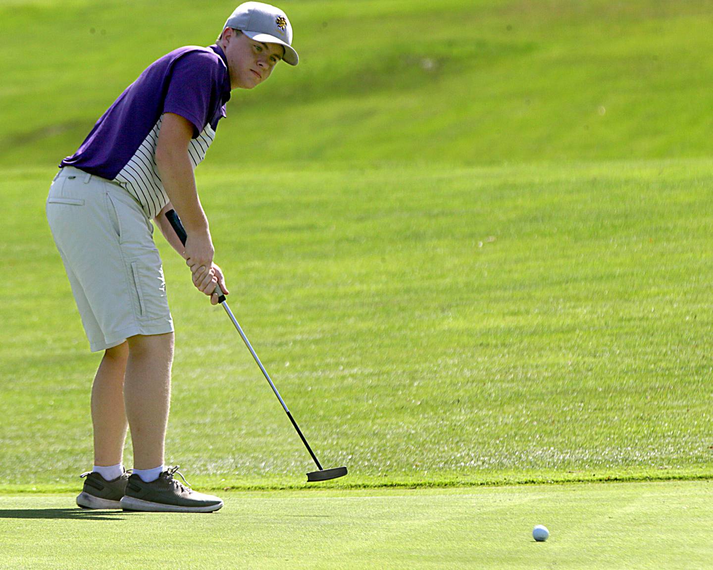 Mendota senior Ethan Hanaman advanced to Monday's sectional in DeKalb after placing sixth at the Class 2A regional meet at Deer Park Golf Club in Oglesby on Wednesday Sep. 29, 2021
