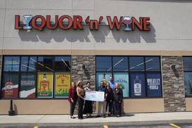 Liquor ‘n’ Wine donates $2,500 to Rochelle Area Community Foundation