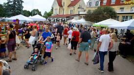 Photos: The Dole Farmers Market in Crystal Lake