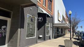 Longtime pizza business Maria’s Pizza closes in Peru
