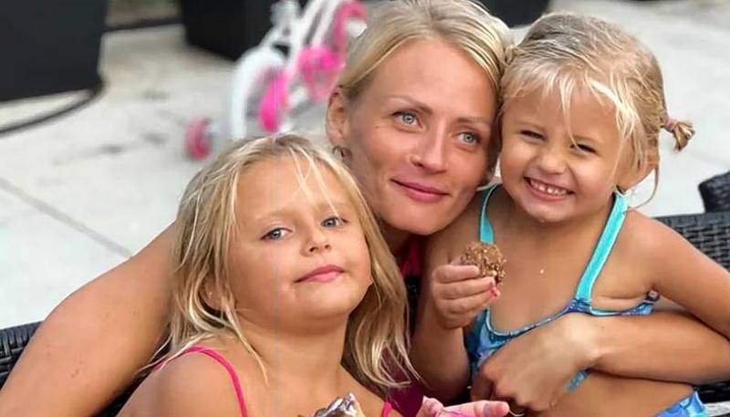 Police say a Buffalo Grove man murdered his wife, Vera Kisliak, center, and daughters Vivian Kisliak, 6, left, and Amilia Kisliak, 4, right, before taking his own life last week.