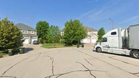 Single-family home sells for $707,500 in Lake In The Hills