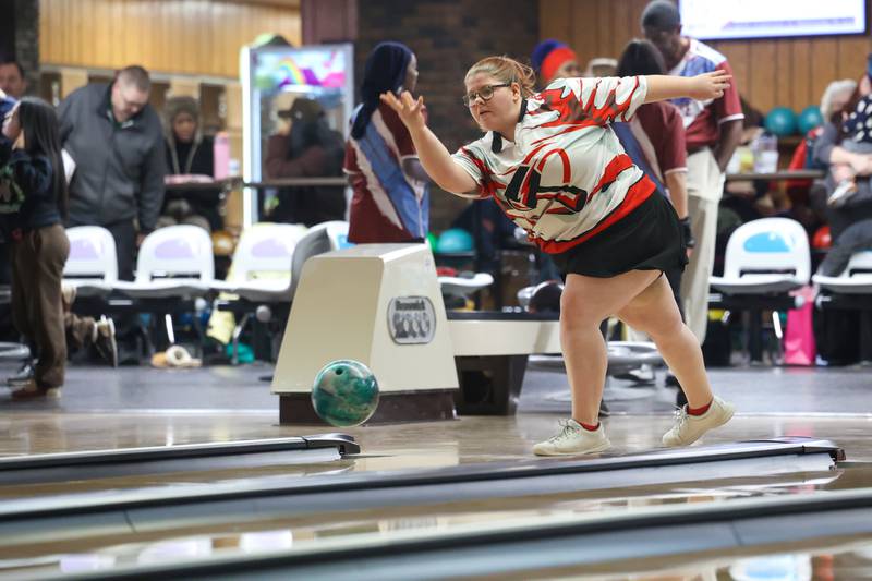 Bradley-Bourbonnais' Addi Fleischman delivers her throw during the Boilermakers' victory over Kankakee, Peotone and Bishop McNamara in the All-Area matchup on Wednesday, Feb. 4, 2026.