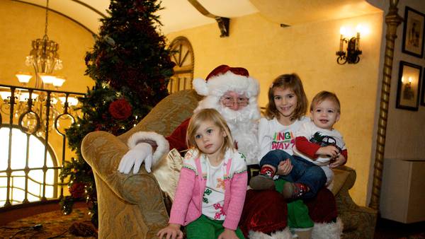 Celebrate the holidays with these special Santa brunch, breakfast events in northern Illinois