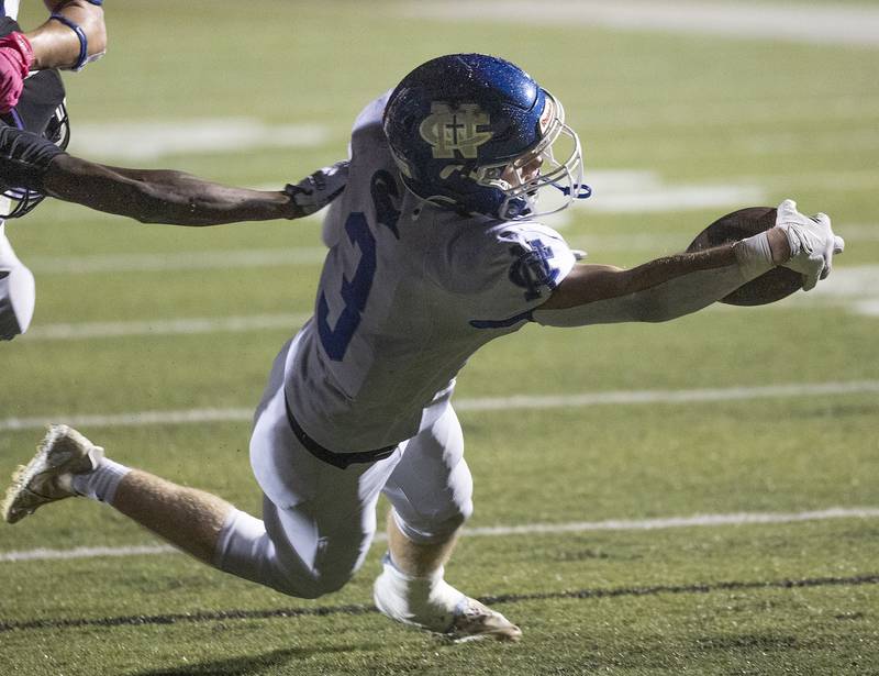Newman’s George Jungerman reaches out to gain yards against El Paso Saturday, Nov. 8, 2025.