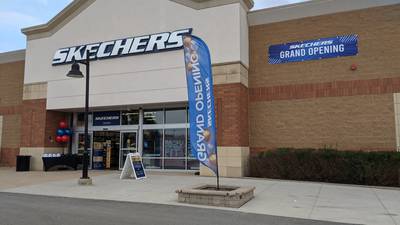 Skechers shoe store opens its doors in Oswego