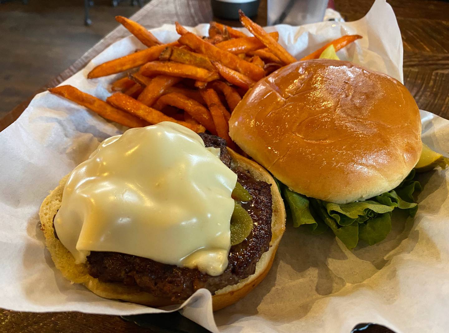 My choice was the fire burger, which came "smothered" -- the restaurant's term -- in jalapeños and topped with melted pepper jack cheese.