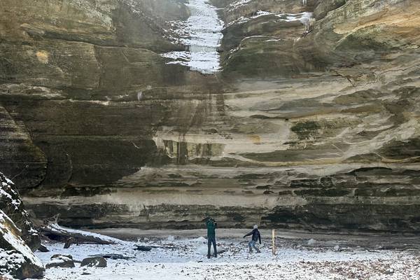 Photos: Lack of precipitation cancels Starved Rock ice climbing