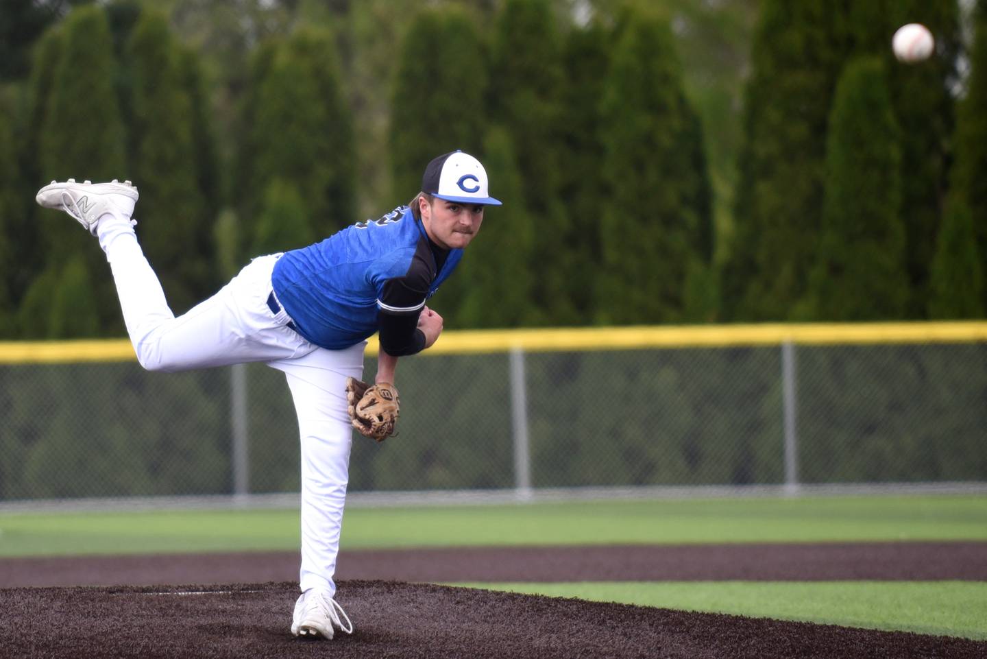 Central's Blake Chandler throws a pitch during the Comets' Class 2A Herscher Regional semifinal against Bishop McNamara Thursday, May 22, 2025.