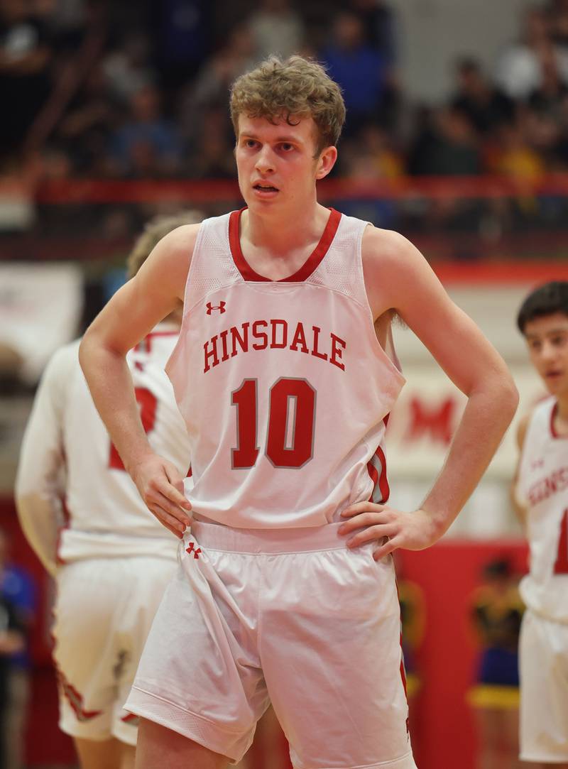 Hinsdale Central's Billy Cernugel (10) waits for his free throws during the boys 4A varsity sectional semi-final game between Hinsdale Central and Lyons Township high schools in Hinsdale on Wednesday, March 1, 2023.