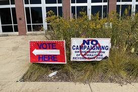 McHenry County turnout for first day of early voting strong among in-person, mail-in ballot requests