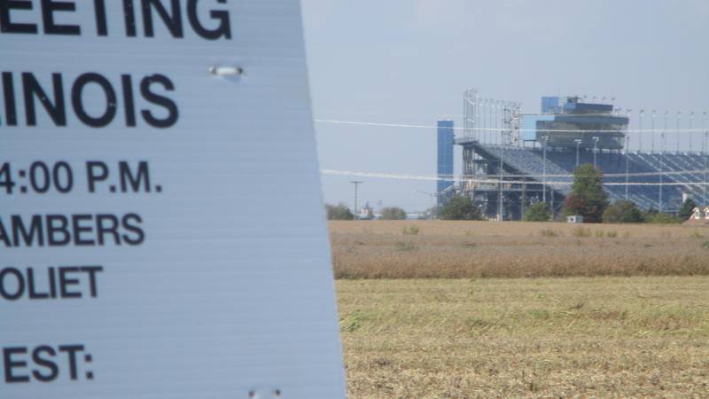 Illinois weighs new data center limits as massive projects reshape towns