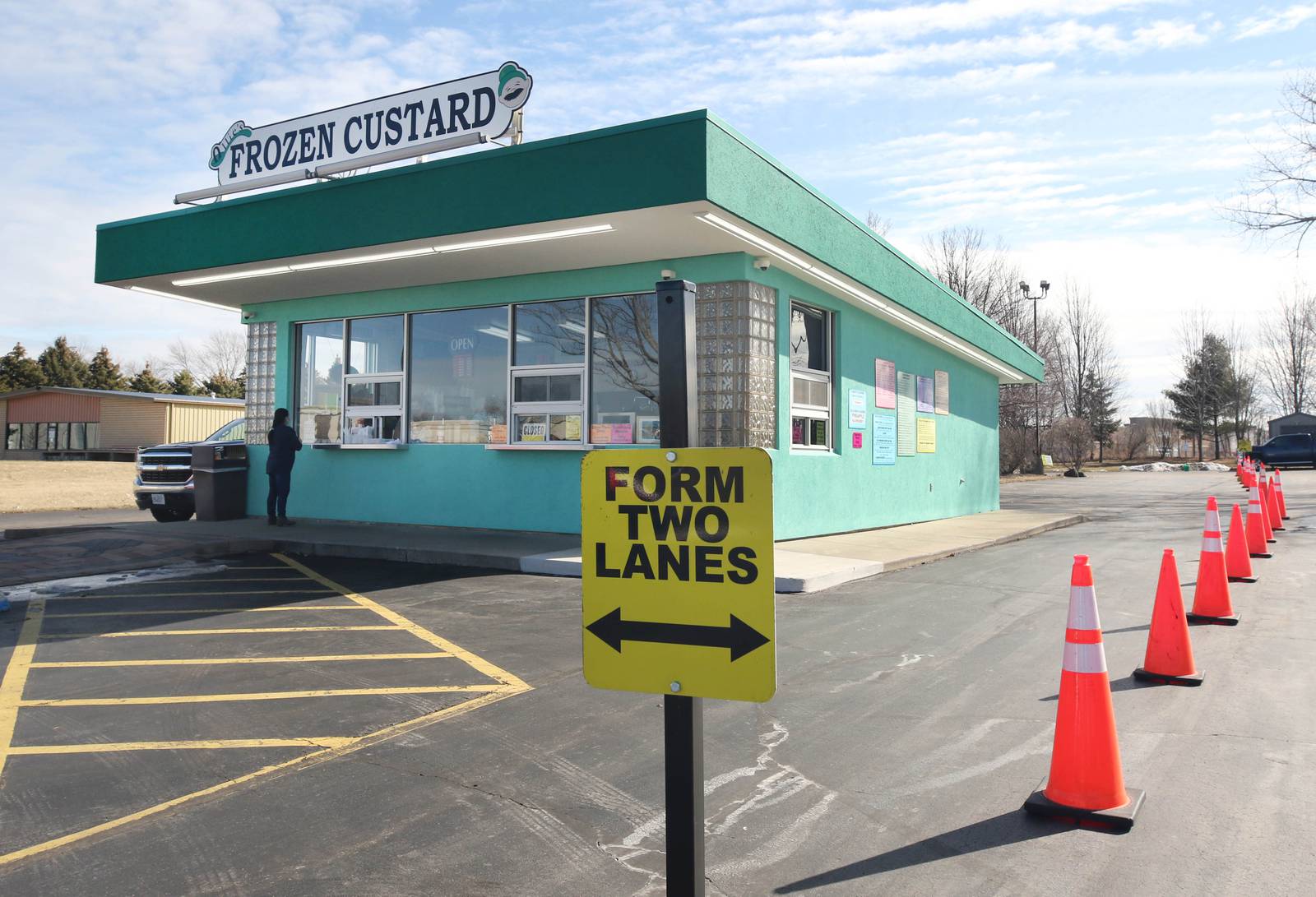 Owner of Ollie’s Frozen Custard in Sycamore looking to sell the