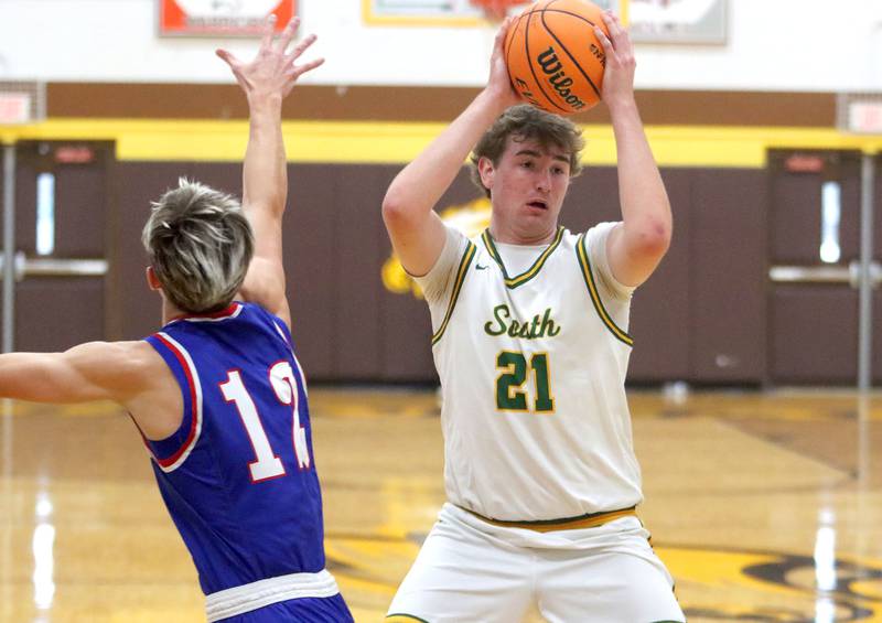 Crystal Lake South’s Ryan Morgan looks for an option against Lakes in varsity boys basketball Hinkle Holiday Classic action on Friday, Dec. 26, 2025, at Jacobs High School in Algonquin.
