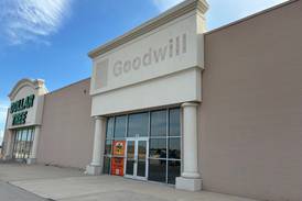 Spirit Halloween to open in new location
