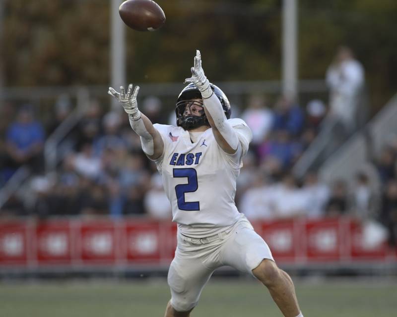 Lincoln-Way East's Brody Gish (2) reaches out for a ball that was out of his reach during Class 8A quarterfinal football game between Lincoln-Way East at Mount Carmel. Saturday, Nov 15, 2025 in Chicago.