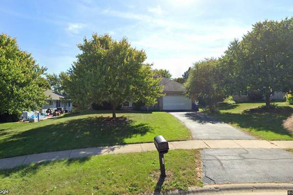 Single-family home sells in Elburn for $385,000