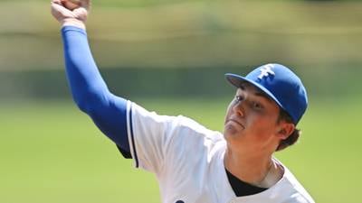 Peter Solloway, St. Francis shut out Marmion for 17th straight win