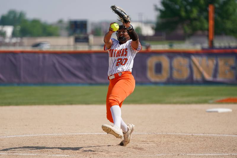 Oswego’s Jaelynn Anthony (20) pitches against Wheaton North during a Class 4A Oswego Sectional Final game at Oswego High School on Friday, June 6, 2025.