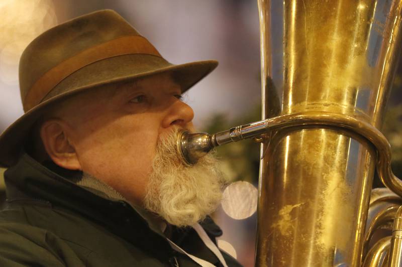 Steve Hart of Die Musik Meisters plays his tuba on Monday, Feb. 2, 2026, during the annual Groundhog Day Prognostication in the Woodstock Square.