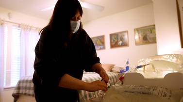 Young, healthy Lakemoor woman kidney failure. Now she’s on daily dialysis and looking for organ donor