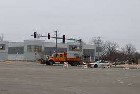 Route 176 closed near Crystal Lake amid police investigation