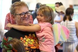 Photos: For Father's Day, our favorite photos of dads from the past year
