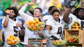 Defense carries the day for Oregon, as Ducks move into CFP semifinals by topping Texas Tech 23-0