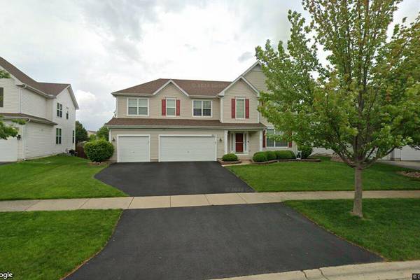 Single-family home sells for $572,500 in Oswego