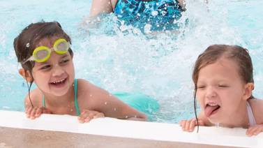 Oswegoland Park Foundation raises $8,000 to offer youth swim lessons