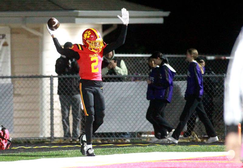 Batavia’s Isaiah Brown celebrates a touchdown during a Class 7A first-round game against Collinsville on Friday, Nov. 1, 2024 in Batavia.