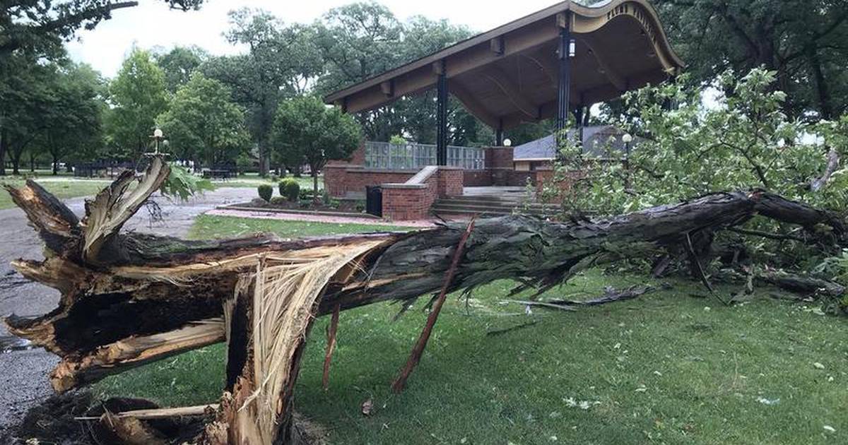 Streator Public Works working to reopen roads, clean up debris Shaw Local