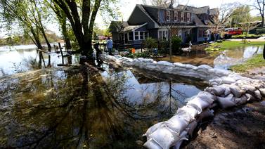 Fox River flooding: Pop-up resource fairs for affected residents planned in McHenry, Lake counties