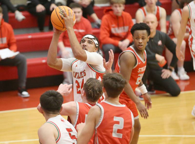 L-P's Marion Persich eyes the hoop while working into the lane against Streator during the Dean Riley Shootin' The Rock Thanksgiving Tournament on Monday, Nov. 25, 2024 in Kingman Gym at Ottawa High School.