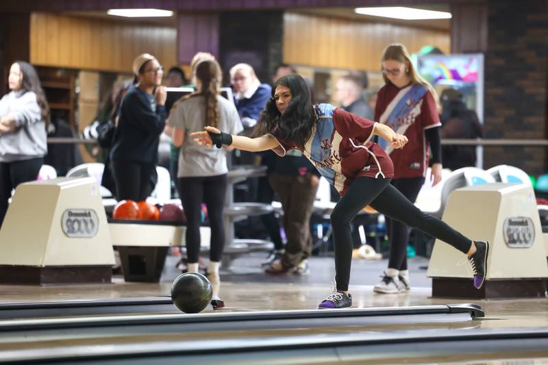 Kankakee's Chloe Peters delivers her throw during the Kays' second place finish behind Bradley-Bourbonnais in the All-Area matchup against the Boilermakers, Bishop McNamara and Peotone on Wednesday, Feb. 4, 2026.