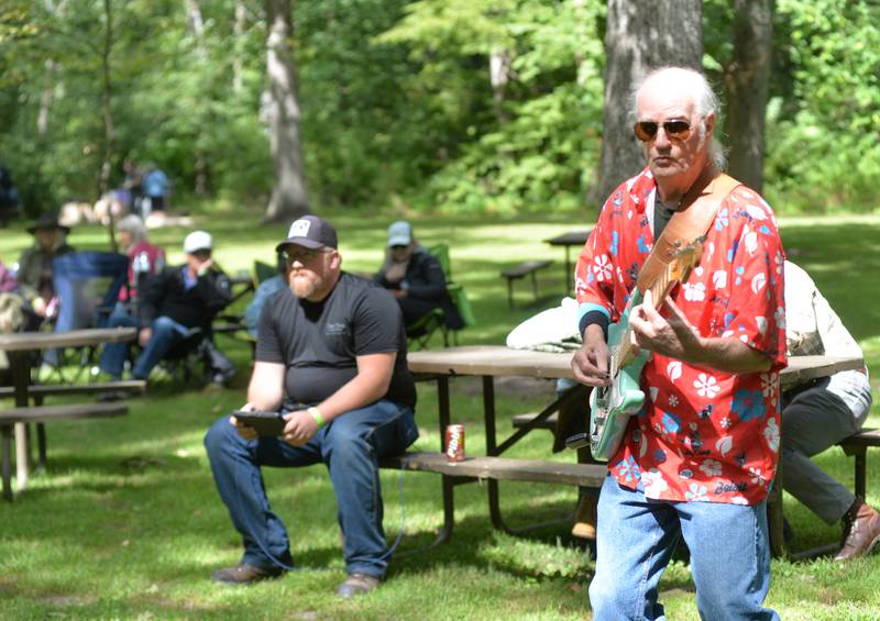 A band member interacts with members of the crowd during Fest by the Nest at Lowden State Park on Saturday, Sept. 6, 2025. The event was organized by Together for Taft, a nonprofit, to raise funds and awareness of an effort to reopen the Lorado Taft Field Campus that was shuttered by Northern Illinois University in December 2024.
