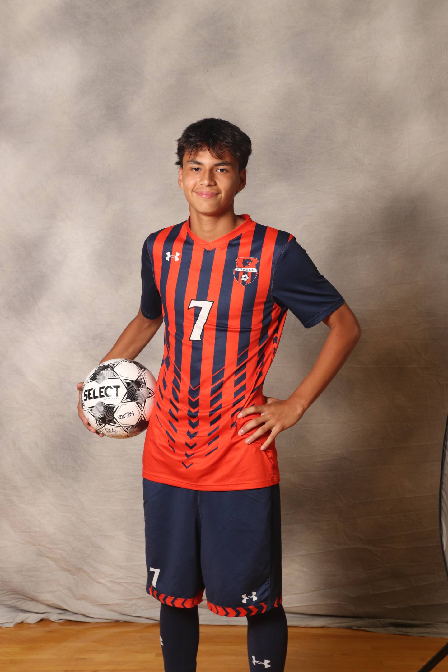 Oswego junior Enrique "Kiki": Castaneda