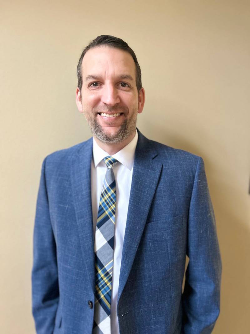 Dr. Matthew Mayer was approved as the  next Superintendent of Fox River Grove School District 3 at their latest board meeting on Dec. 12, 2022. Mayer will replace the retiring Dr. Sandy Ozimek in July of 2023.