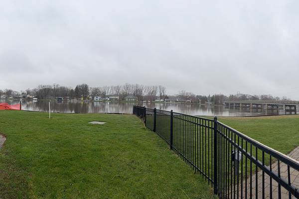McHenry County residents warned to prepare for flooding along Fox River