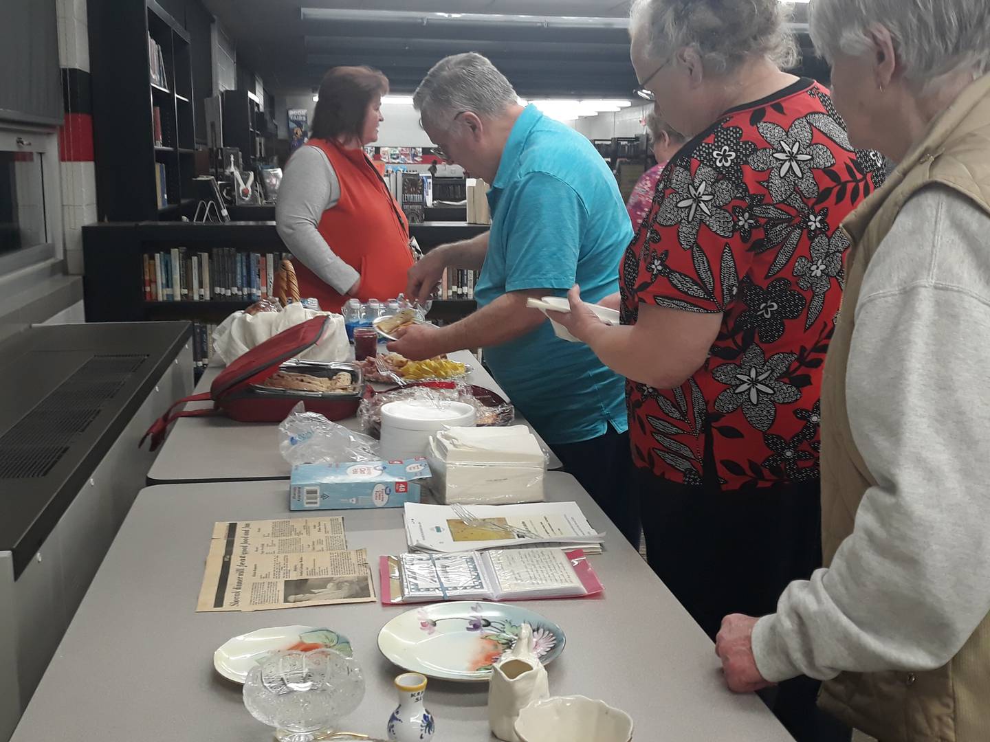 Slovak heritage celebrated at Woodland School, Streator library program