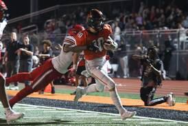 Chase Hetfleisch helps Lincoln-Way West engineer a big win over Bolingbrook