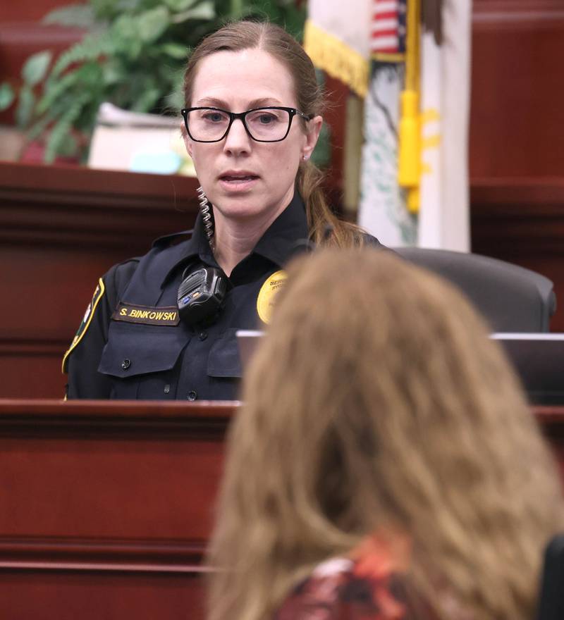 Sycamore Police Sgt. Stacy Binkowski testifies Wednesday, Feb. 18, 2026, during Hamza Khatatbeh’s murder trial at the DeKalb County Courthouse in Sycamore. Khatatbeh is accused of fatally stabbing Sycamore 17-year-old Kaleb McCall in 2023.
