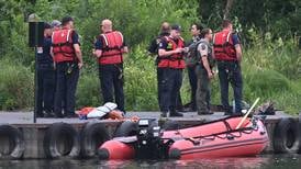 Body of missing kayaker found in Fox River in St. Charles identified as 25-year-old